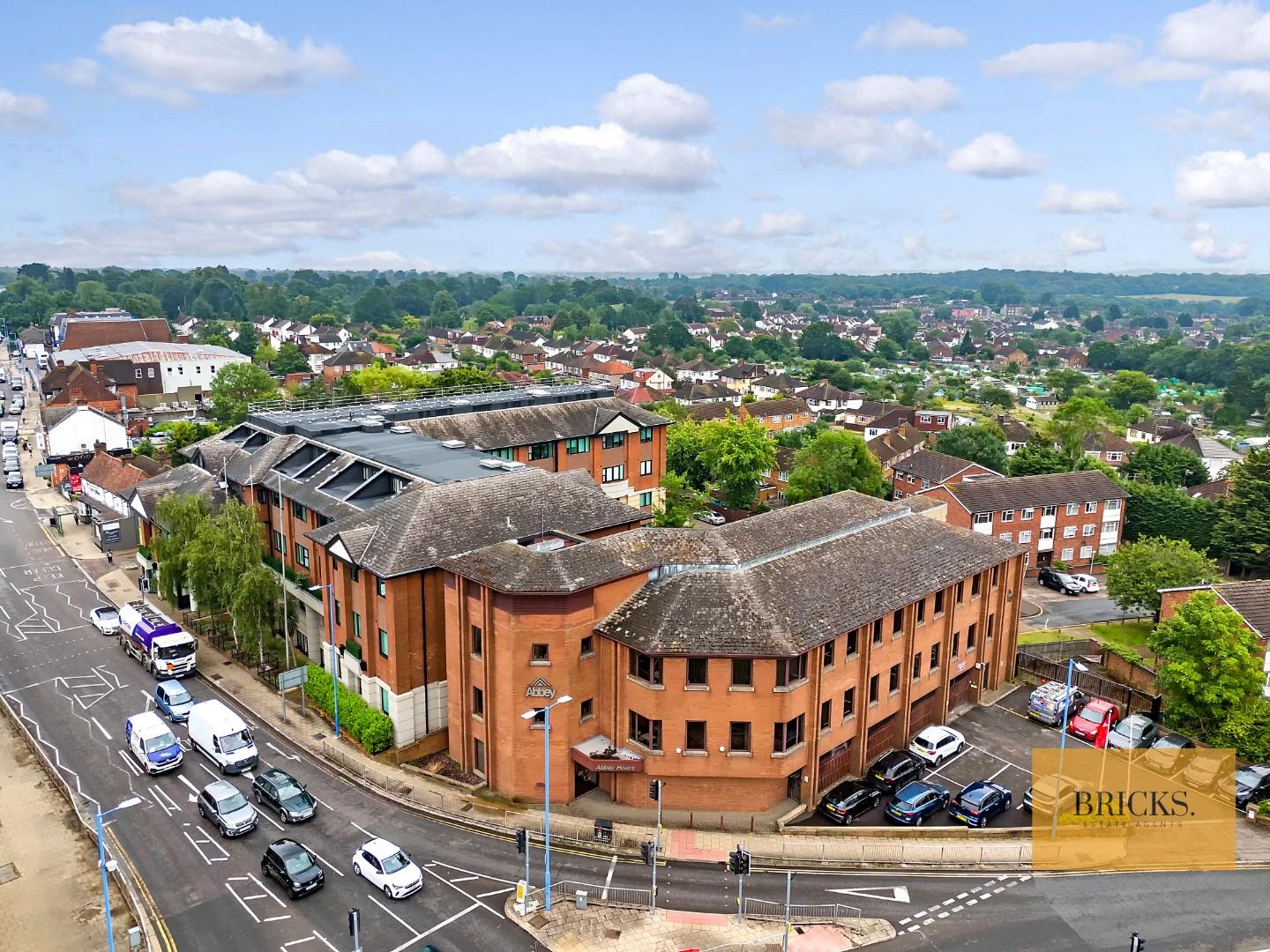 SL5ZkmwrNUqT_fRxjYeCOA